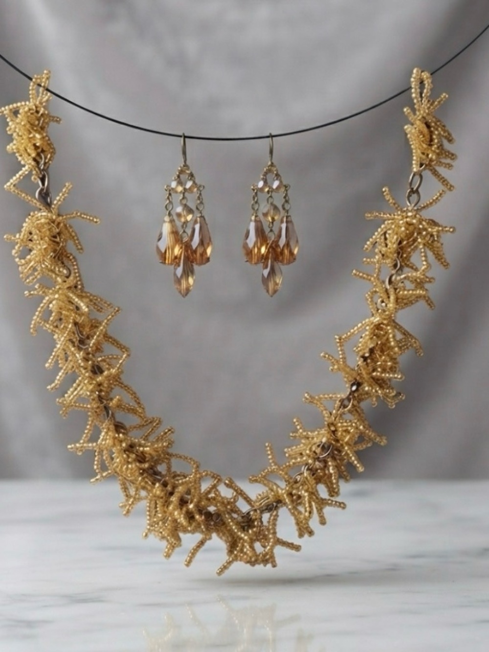 Gold Beaded Jewelry Set - Picture 3 of 8